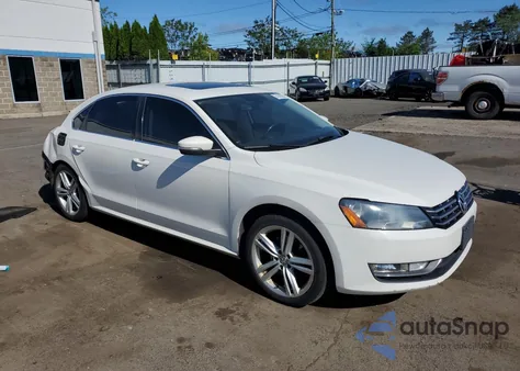 2014 Volkswagen Passat Se из США, поврежденный, VIN 1VWBN7A30EC022997